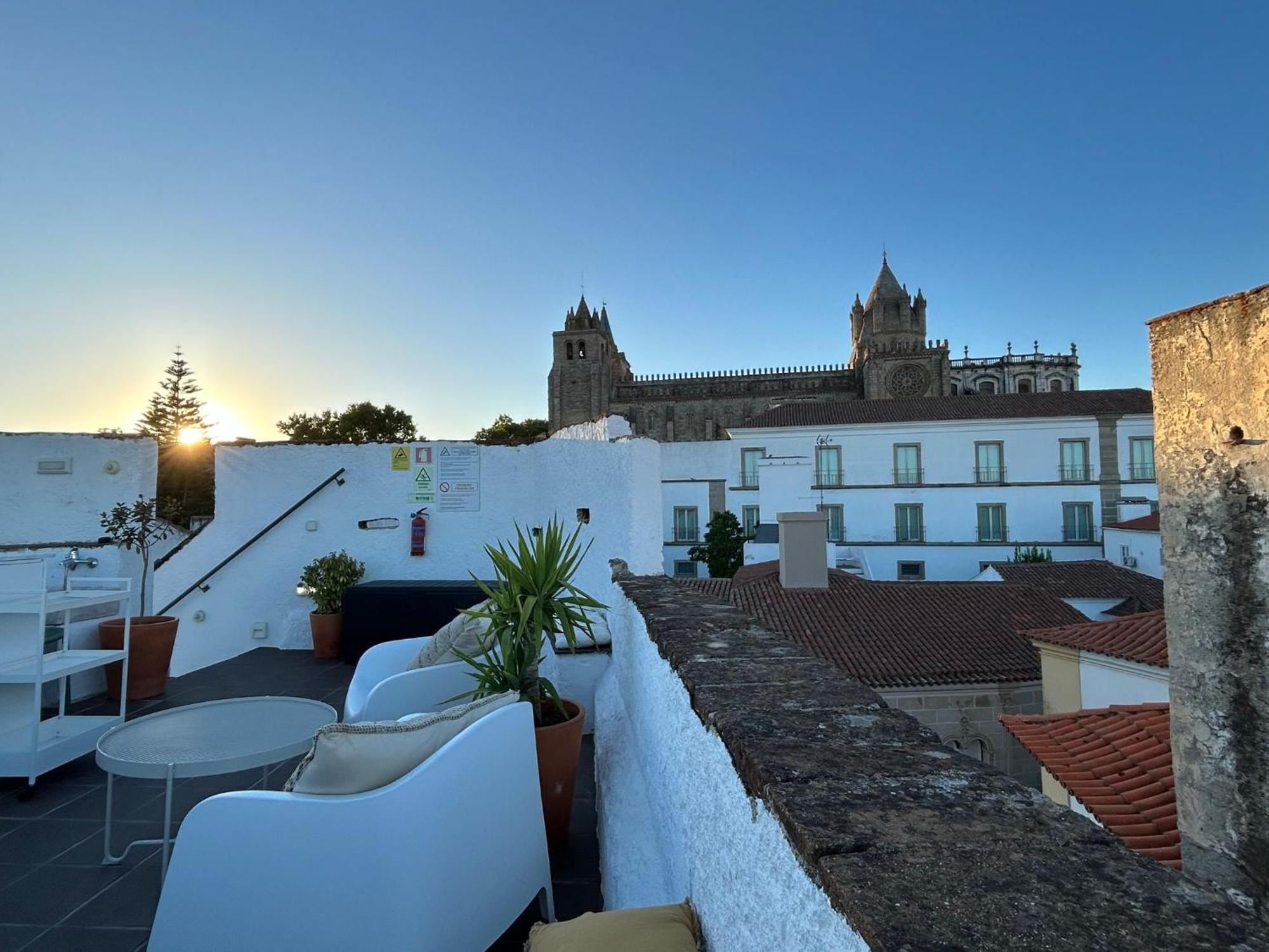 Casa Soure Suites And Apartments Évora Kültér fotó